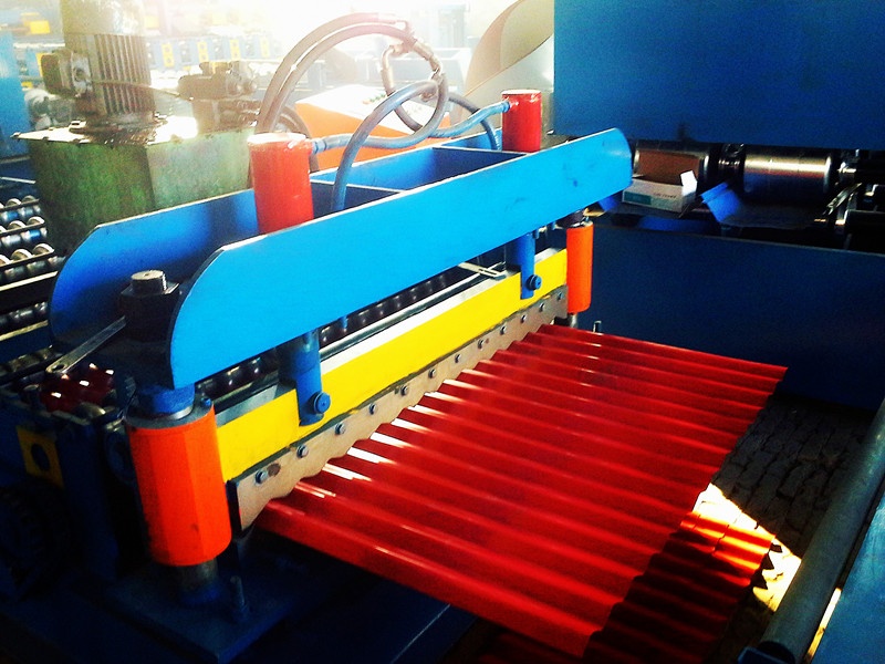 Automatic metal corrugated roofing sheet making machine